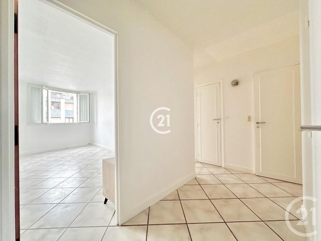 Appartement F3 à vendre - 3 pièces - 68.0 m2 - PARIS - 75018 - ILE-DE-FRANCE - Century 21 Sorim