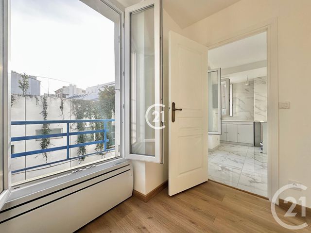 Appartement F3 à vendre - 2 pièces - 39.0 m2 - PARIS - 75018 - ILE-DE-FRANCE - Century 21 Sorim