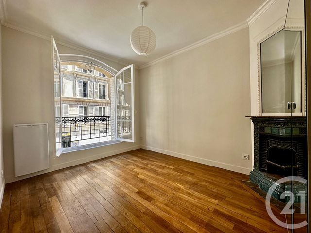 Appartement F2 à vendre - 2 pièces - 36.0 m2 - PARIS - 75018 - ILE-DE-FRANCE - Century 21 Sorim