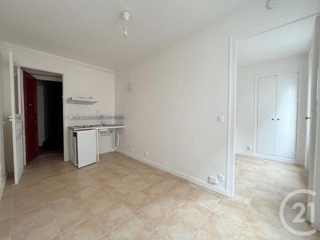 Appartement F2 à vendre - 2 pièces - 22.5 m2 - PARIS - 75018 - ILE-DE-FRANCE - Century 21 Sorim