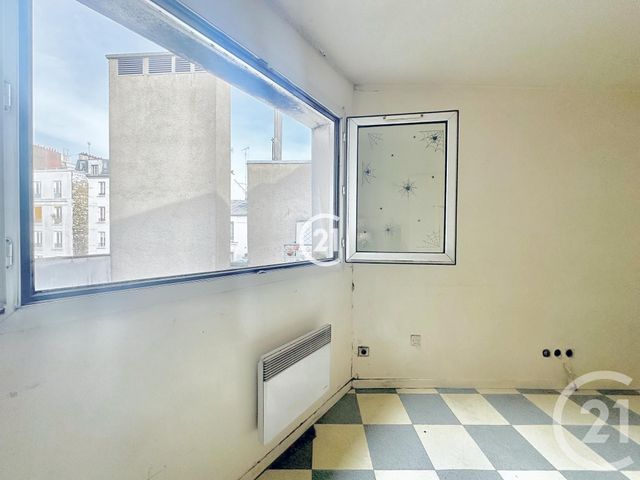  - PARIS - 