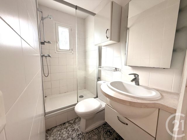 Appartement F2 à vendre - 2 pièces - 24.5 m2 - PARIS - 75018 - ILE-DE-FRANCE - Century 21 Sorim