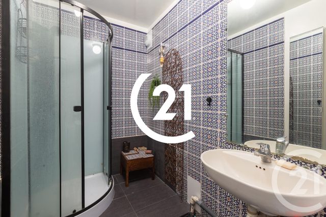 Appartement F3 à vendre - 3 pièces - 70.0 m2 - PARIS - 75018 - ILE-DE-FRANCE - Century 21 Sorim