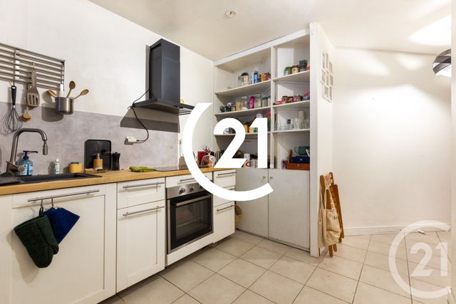 Appartement F2 à vendre - 3 pièces - 50.0 m2 - PARIS - 75018 - ILE-DE-FRANCE - Century 21 Sorim