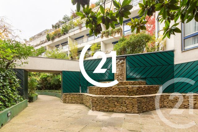 Appartement F2 à vendre - 3 pièces - 50.0 m2 - PARIS - 75018 - ILE-DE-FRANCE - Century 21 Sorim