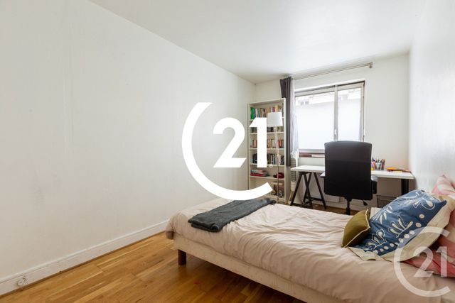 Appartement F2 à vendre - 3 pièces - 50.0 m2 - PARIS - 75018 - ILE-DE-FRANCE - Century 21 Sorim