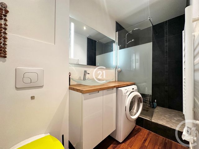 Appartement F3 à vendre - 3 pièces - 50.0 m2 - PARIS - 75018 - ILE-DE-FRANCE - Century 21 Sorim