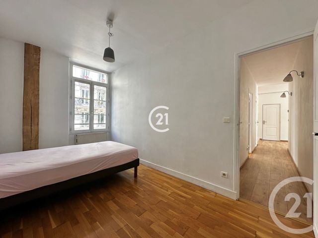 Appartement F4 à vendre - 4 pièces - 80.0 m2 - PARIS - 75018 - ILE-DE-FRANCE - Century 21 Sorim