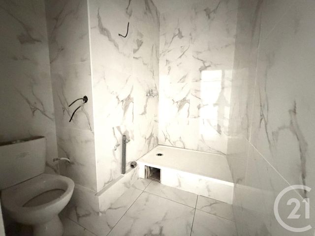 Appartement Studio à vendre - 1 pièce - 27.0 m2 - PARIS - 75018 - ILE-DE-FRANCE - Century 21 Sorim