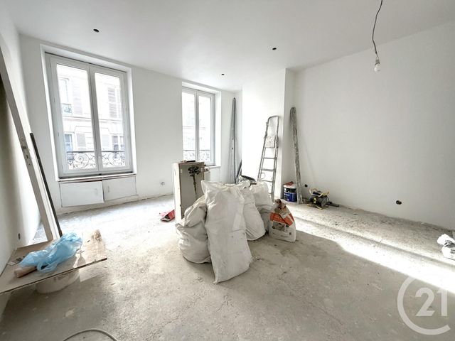 Appartement Studio à vendre - 1 pièce - 27.0 m2 - PARIS - 75018 - ILE-DE-FRANCE - Century 21 Sorim