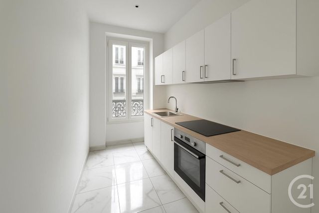 Appartement Studio à vendre - 1 pièce - 27.0 m2 - PARIS - 75018 - ILE-DE-FRANCE - Century 21 Sorim