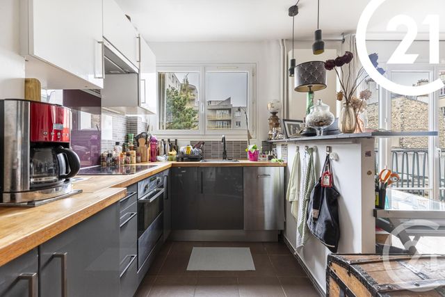 Afficher la photo en grand Appartement F2 à vendre - 2 pièces - 44.5 m2 - PARIS - 75018 - ILE-DE-FRANCE - Century 21 Sorim
