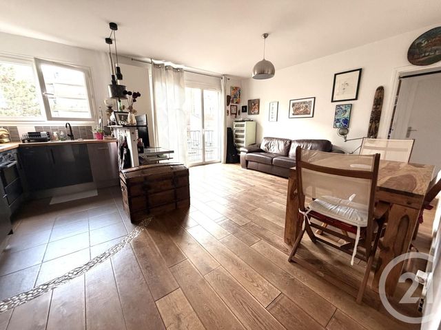 Afficher la photo en grand Appartement F2 à vendre - 2 pièces - 44.5 m2 - PARIS - 75018 - ILE-DE-FRANCE - Century 21 Sorim