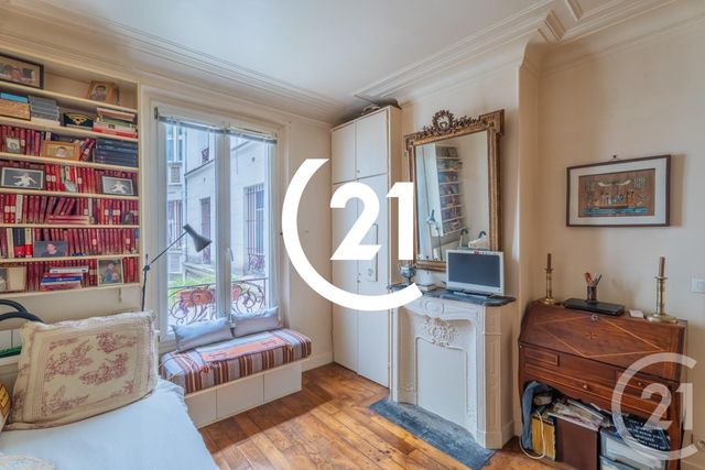 Appartement F3 à vendre - 2 pièces - 41.0 m2 - PARIS - 75018 - ILE-DE-FRANCE - Century 21 Sorim