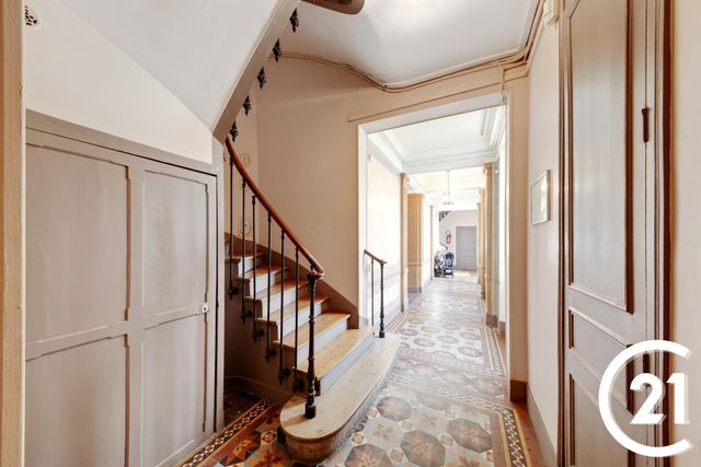 Appartement F2 à vendre - 2 pièces - 35.06 m2 - PARIS - 75018 - ILE-DE-FRANCE - Century 21 Sorim