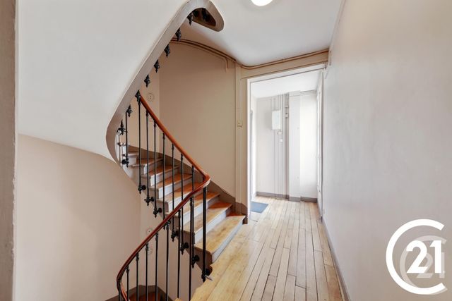 Appartement F2 à vendre - 2 pièces - 35.06 m2 - PARIS - 75018 - ILE-DE-FRANCE - Century 21 Sorim