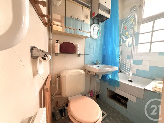 Appartement F2 à vendre - 2 pièces - 27.0 m2 - PARIS - 75018 - ILE-DE-FRANCE - Century 21 Sorim