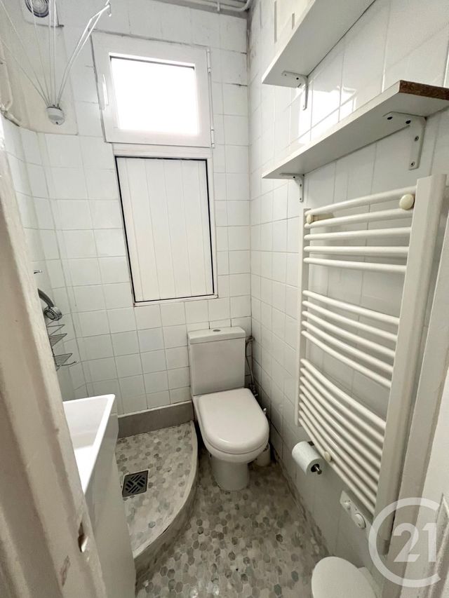 Appartement F1 à louer - 1 pièce - 21.0 m2 - PARIS - 75018 - ILE-DE-FRANCE - Century 21 Sorim