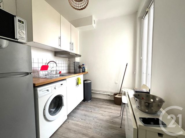 Appartement F1 à louer - 1 pièce - 21.0 m2 - PARIS - 75018 - ILE-DE-FRANCE - Century 21 Sorim