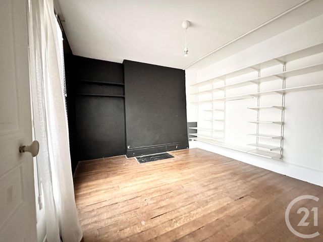 Appartement F2 à vendre - 2 pièces - 35.0 m2 - PARIS - 75018 - ILE-DE-FRANCE - Century 21 Sorim