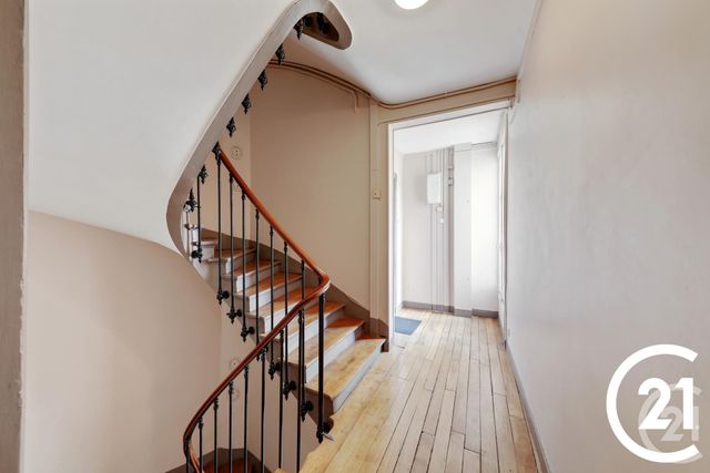 Appartement F2 à vendre - 2 pièces - 35.0 m2 - PARIS - 75018 - ILE-DE-FRANCE - Century 21 Sorim