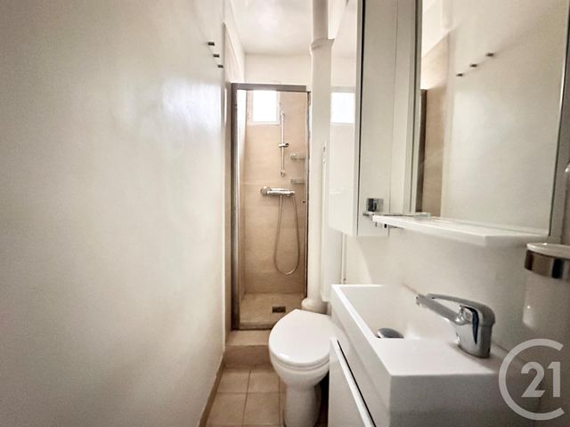 Appartement F2 à vendre - 2 pièces - 35.0 m2 - PARIS - 75018 - ILE-DE-FRANCE - Century 21 Sorim