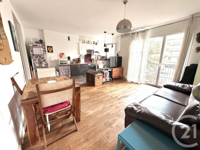 Appartement F2 à vendre - 2 pièces - 44.5 m2 - PARIS - 75018 - ILE-DE-FRANCE - Century 21 Sorim