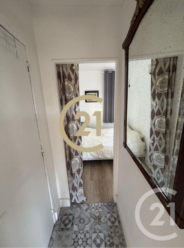 Appartement F2 à vendre - 2 pièces - 25.0 m2 - PARIS - 75018 - ILE-DE-FRANCE - Century 21 Sorim