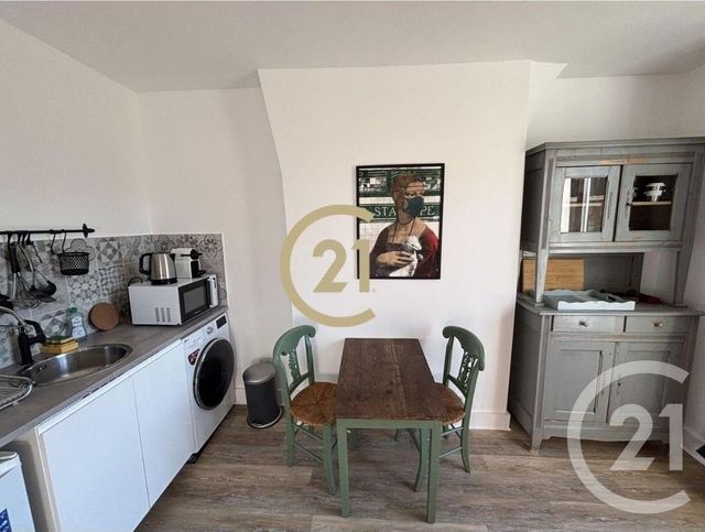 Appartement F2 à vendre - 2 pièces - 25.0 m2 - PARIS - 75018 - ILE-DE-FRANCE - Century 21 Sorim