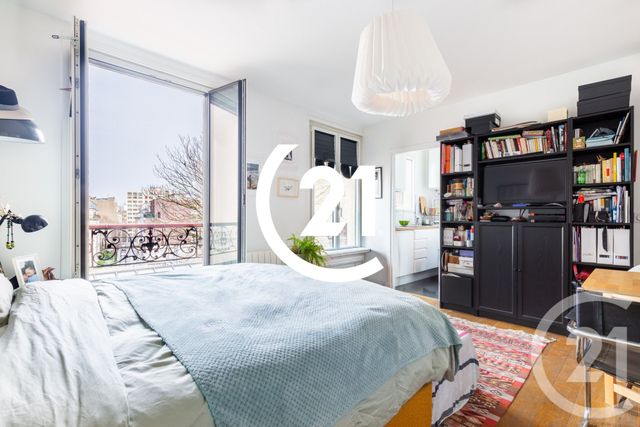 Appartement Studio à vendre - 1 pièce - 27.0 m2 - PARIS - 75018 - ILE-DE-FRANCE - Century 21 Sorim