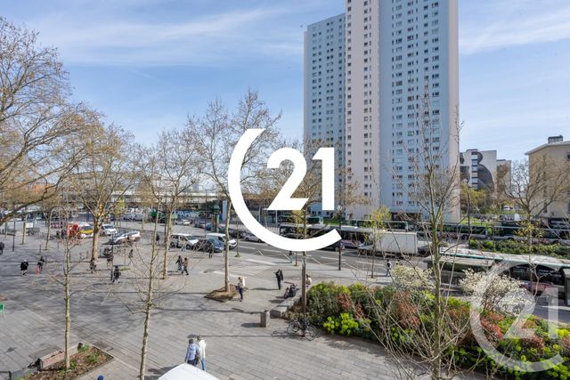 Appartement F2 à vendre - 2 pièces - 67.5 m2 - PARIS - 75018 - ILE-DE-FRANCE - Century 21 Sorim