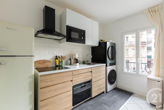 Appartement F4 à vendre - 4 pièces - 96.5 m2 - PARIS - 75018 - ILE-DE-FRANCE - Century 21 Sorim