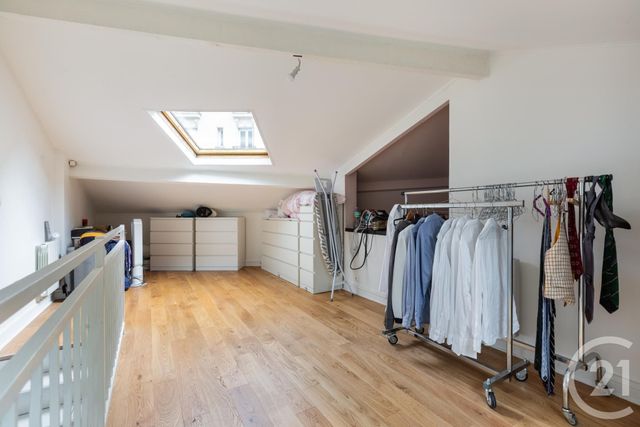 Appartement F4 à vendre - 4 pièces - 96.5 m2 - PARIS - 75018 - ILE-DE-FRANCE - Century 21 Sorim