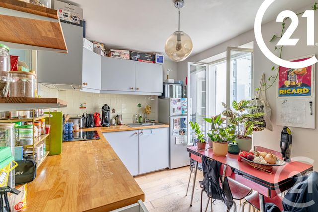 Appartement F3 à vendre - 3 pièces - 61.0 m2 - PARIS - 75018 - ILE-DE-FRANCE - Century 21 Sorim