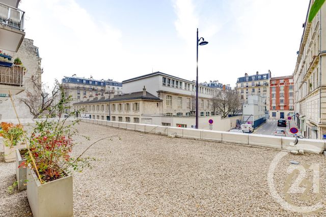 Appartement F3 à vendre - 3 pièces - 83.23 m2 - PARIS - 75018 - ILE-DE-FRANCE - Century 21 Sorim