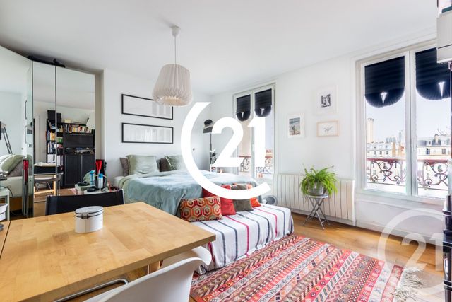 Appartement Studio à vendre - 1 pièce - 27.0 m2 - PARIS - 75018 - ILE-DE-FRANCE - Century 21 Sorim