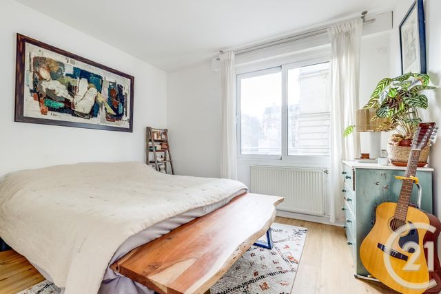 Appartement F3 à vendre - 3 pièces - 83.23 m2 - PARIS - 75018 - ILE-DE-FRANCE - Century 21 Sorim