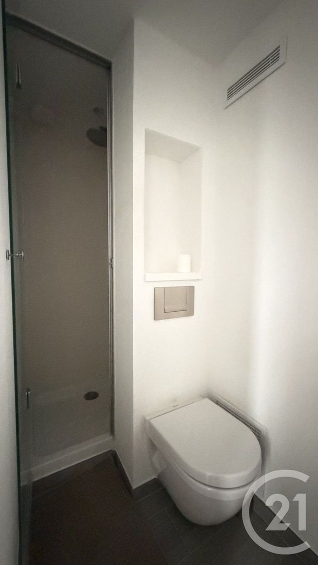 Appartement à louer - 2 pièces - 24.0 m2 - PARIS - 75018 - ILE-DE-FRANCE - Century 21 Sorim