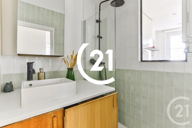 Appartement F2 à vendre - 2 pièces - 31.0 m2 - PARIS - 75018 - ILE-DE-FRANCE - Century 21 Sorim