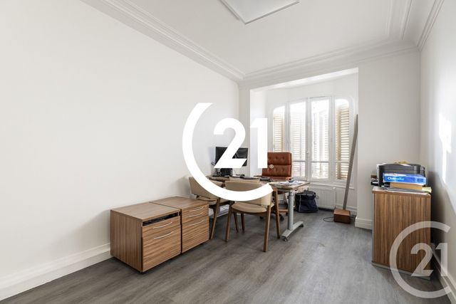 Appartement F4 à vendre - 4 pièces - 59.0 m2 - PARIS - 75018 - ILE-DE-FRANCE - Century 21 Sorim