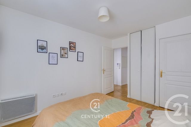 Appartement F2 à vendre - 2 pièces - 40.03 m2 - PARIS - 75018 - ILE-DE-FRANCE - Century 21 Sorim