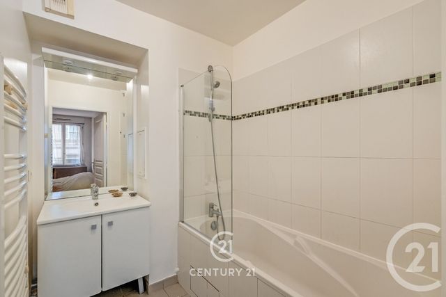 Appartement F2 à vendre - 2 pièces - 40.03 m2 - PARIS - 75018 - ILE-DE-FRANCE - Century 21 Sorim