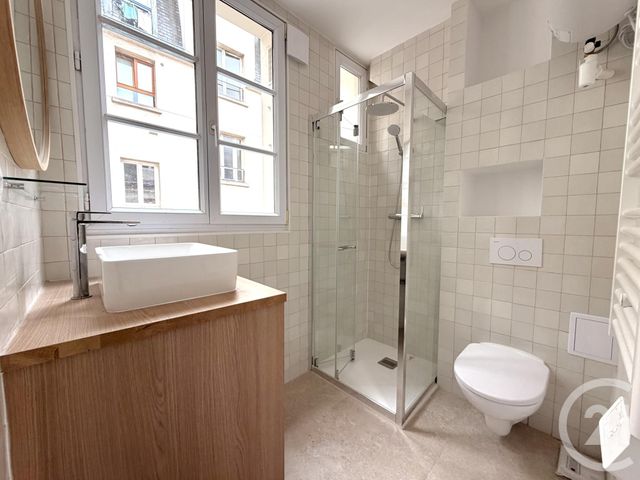 Appartement à vendre - 2 pièces - 37.0 m2 - PARIS - 75018 - ILE-DE-FRANCE - Century 21 Sorim