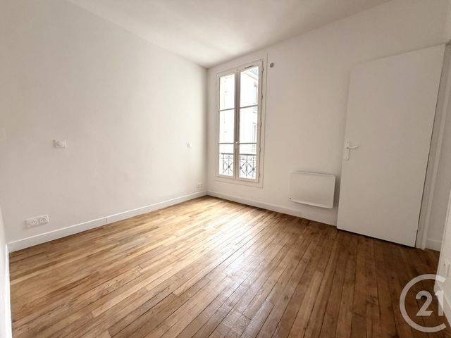 Appartement à vendre - 2 pièces - 37.0 m2 - PARIS - 75018 - ILE-DE-FRANCE - Century 21 Sorim