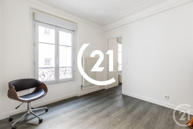 Appartement F3 à vendre - 3 pièces - 59.0 m2 - PARIS - 75018 - ILE-DE-FRANCE - Century 21 Sorim