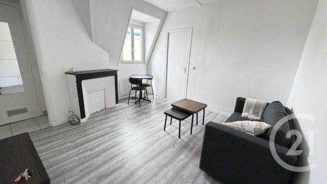 Appartement F2 à louer - 2 pièces - 28.72 m2 - PARIS - 75018 - ILE-DE-FRANCE - Century 21 Sorim