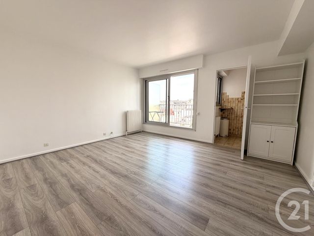 Appartement F1 à vendre - 1 pièce - 27.0 m2 - PARIS - 75018 - ILE-DE-FRANCE - Century 21 Sorim