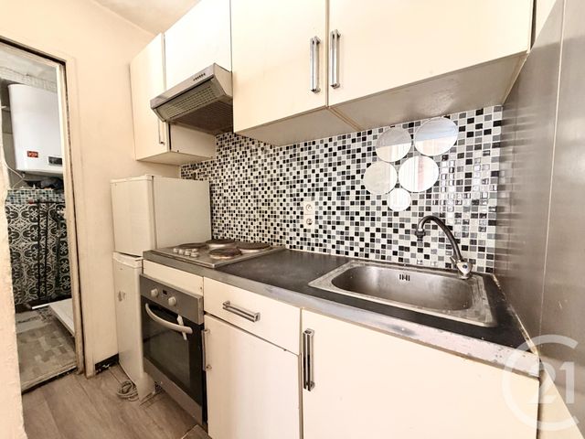 Appartement à vendre - 2 pièces - 22.5 m2 - PARIS - 75018 - ILE-DE-FRANCE - Century 21 Sorim