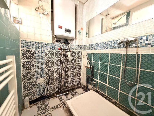 Appartement à vendre - 2 pièces - 22.5 m2 - PARIS - 75018 - ILE-DE-FRANCE - Century 21 Sorim