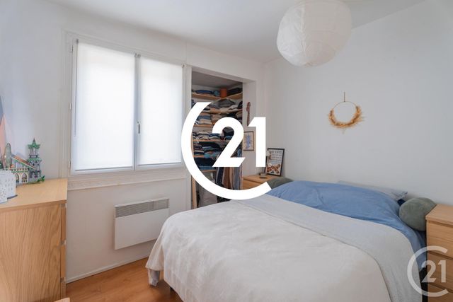 Appartement à vendre - 3 pièces - 53.0 m2 - PARIS - 75018 - ILE-DE-FRANCE - Century 21 Sorim